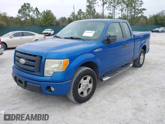 2009 Ford F-150 STX with VIN 1FTRX12W89KB25047, listed as a IAAI auction lot 41484924 with 310,768 mi miles. Bid and sale history available at carsss.com. Image 2.