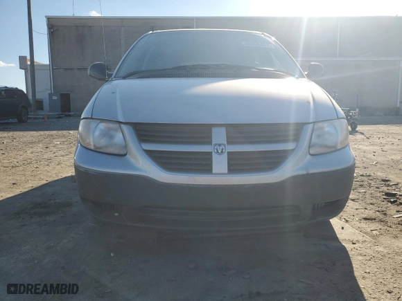 2005 Dodge Caravan SE with VIN 1D4GP25R05B329177, listed as a Copart auction lot 80108474 with 142,740 mi miles and Salvage Title. Bid and sale history available at carsss.com. Image 5.