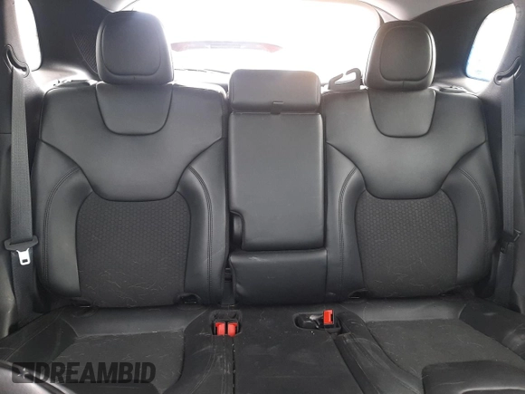 2019 Jeep Cherokee Latitude Plus with VIN 1C4PJLLBXKD490291, listed as a Copart auction lot 48902625 with 48,128 mi miles and Salvage Title. Bid and sale history available at carsss.com. Image 10.