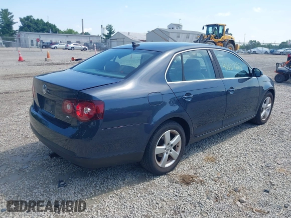 2008 Volkswagen Jetta SE with VIN 3VWRM71K48M020892, listed as a IAAI auction lot 42607127 with 212,290 mi miles and . Bid and sale history available at DreamBid. Image 4.
