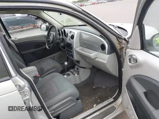 2010 Chrysler PT Cruiser z VIN 3A4GY5F98AT218731, wystawiony jako IAAI lot #42248283 z przebiegiem 142 024 mil mil oraz . Historia ofert i sprzedaży dostępna na DreamBid. Obrazek 5.