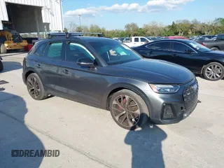 2021 Audi SQ5 Premium Plus with VIN WA1B4AFYXM2018610, listed as a IAAI auction lot 41672661 with 53,098 mi miles. Bid and sale history available at carsss.com. Image 1.