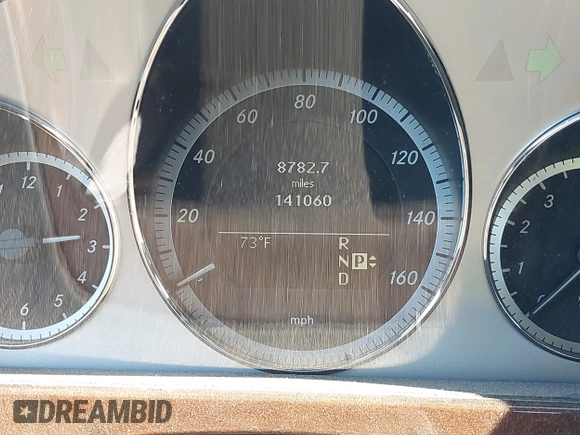 2010 Mercedes-Benz E 550 Luxury with VIN WDDHF9AB1AA137908, listed as a IAAI auction lot 41629606 with 141,060 mi miles and . Bid and sale history available at DreamBid. Image 7.