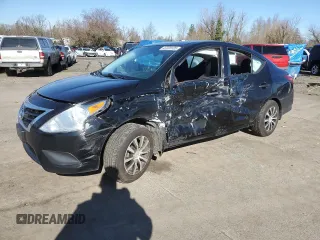 2017 Nissan Versa S z VIN 3N1CN7AP1HL849588, wystawiony jako Copart lot #47220135 z przebiegiem 90 717 mil mil oraz Szkoda całkowita • Salvage title. Historia ofert i sprzedaży dostępna na DreamBid. Obrazek 1.