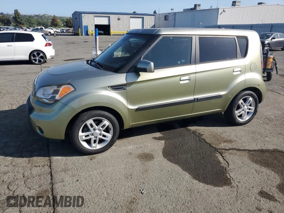 2010 Kia Soul + with VIN KNDJT2A28A7029648, listed as a Copart auction lot 54184915 with 104,651 mi miles and Salvage Title. Bid and sale history available at DreamBid. Image 1.