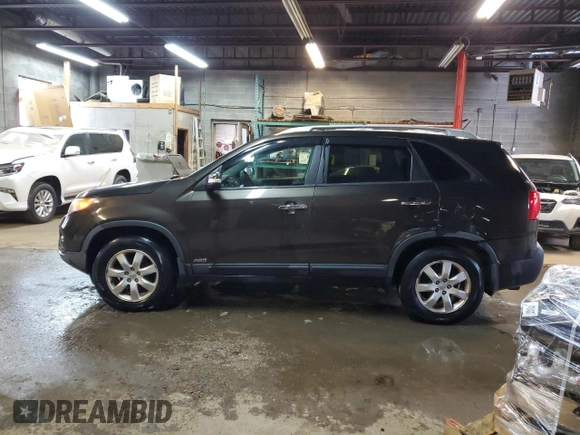 2012 Kia Sorento LX with VIN 5XYKTDA26CG213346, listed as a Copart auction lot 82377944 with 161,266 mi miles and Clean Title. Bid and sale history available at carsss.com. Image 2.