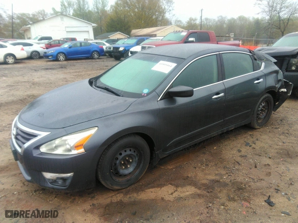 2013 Nissan Altima 2.5 SL with VIN 1N4AL3AP8DN576961, listed as a IAAI auction lot 41909464 with 131,747 mi miles. Bid and sale history available at carsss.com. Image 2.