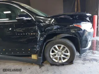 2019 Chevrolet Traverse LT Cloth with VIN 1GNERGKW7KJ255903, listed as a IAAI auction lot 41531037 with 79,768 mi miles. Bid and sale history available at carsss.com. Image 18.