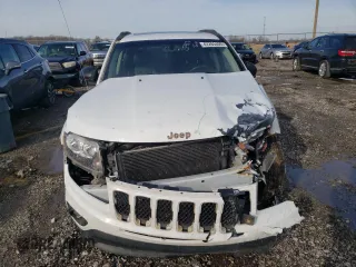 2017 Jeep Compass Sport with VIN 1C4NJCBB3HD102500, listed as a Copart auction lot 42285405 with Not Provided miles and Salvage Title. Bid and sale history available at carsss.com. Image 5.