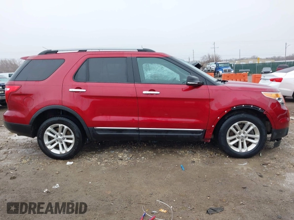 2013 Ford Explorer XLT with VIN 1FM5K7D94DGB68900, listed as a IAAI auction lot 41090687 with 219,170 mi miles and . Bid and sale history available at carsss.com. Image 13.
