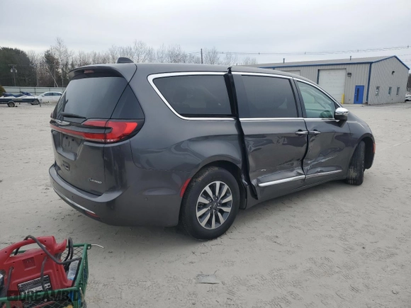 2023 Chrysler Pacifica Hybrid Limited with VIN 2C4RC1S7XPR543676, listed as a Copart auction lot 87204604 with 26,898 mi miles and Salvage Title. Bid and sale history available at carsss.com. Image 3.