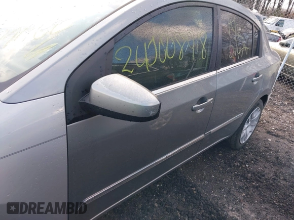 2010 Nissan Sentra SR with VIN 3N1AB6AP7AL709383, listed as a IAAI auction lot 41988755 with Not Provided miles and . Bid and sale history available at DreamBid. Image 6.