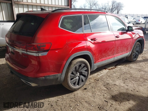 2024 Volkswagen Atlas SE z VIN 1V2KR2CAXRC549178, wystawiony jako IAAI lot #41814027 z przebiegiem 11 552 mil mil oraz . Historia ofert i sprzedaży dostępna na DreamBid. Obrazek 4.