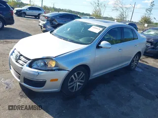 2005 Volkswagen Jetta 2.5L с VIN 3VWDF71K65M608938, выставлен на аукционе IAAI как лот 41880658 с пробегом 108 701 миль миль и . История ставок и продаж доступна на DreamBid. Изображение 17.