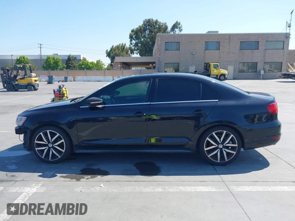 2013 Volkswagen Jetta GLI Autobahn with VIN 3VW4A7AJ9DM272092, listed as a IAAI auction lot 42587586 with 150,928 mi miles and . Bid and sale history available at DreamBid. Image 15.