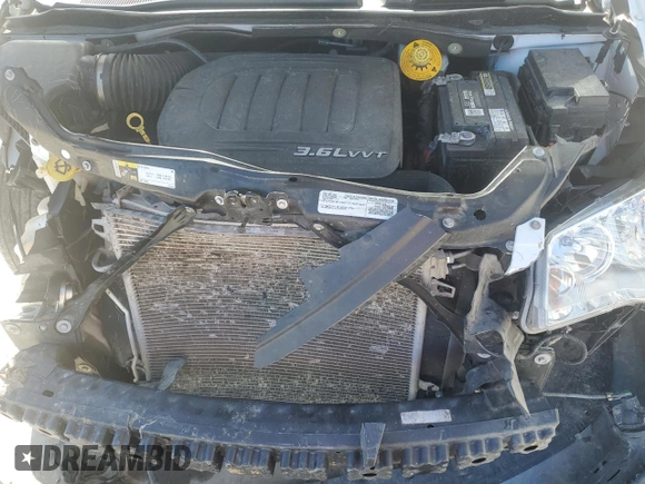 2016 Chrysler Town & Country Touring with VIN 2C4RC1BG9GR254997, listed as a Copart auction lot 48135075 with 150,261 mi miles and Salvage Title. Bid and sale history available at DreamBid. Image 12.