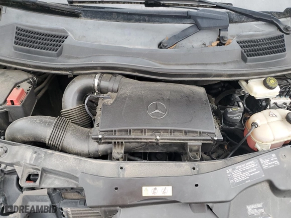 2016 Mercedes-Benz Metris Passenger Van with VIN WD4PG2EE2G3154797, listed as a Copart auction lot 43172415 with 101,473 mi miles and Salvage Title. Bid and sale history available at carsss.com. Image 12.