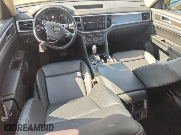 2018 Volkswagen Atlas SE with VIN 1V2DR2CA1JC549051, listed as a Copart auction lot 60279295 with 121,063 mi miles and Salvage title. Bid and sale history available at DreamBid. Image 8.