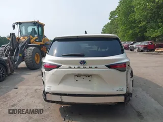 2021 Toyota Sienna XLE z VIN 5TDYSKFC5MS007183, wystawiony jako IAAI lot #41196097 z przebiegiem 49 744 mil mil oraz . Historia ofert i sprzedaży dostępna na DreamBid. Obrazek 17.