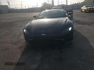 2020 Aston Martin Vantage z VIN SCFSMGAWXLGN04982, wystawiony jako Copart lot #81383264 z przebiegiem 30 891 mil mil oraz Szkody całkowita. Historia ofert i sprzedaży dostępna na DreamBid. Obrazek 10.