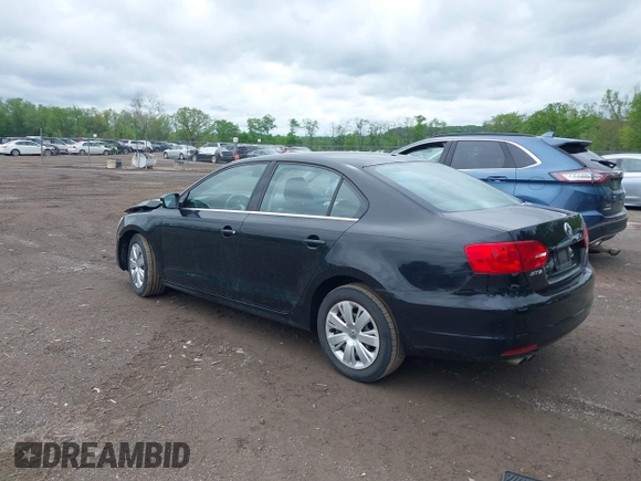 2013 Volkswagen Jetta SE with VIN 3VWDP7AJ6DM353839, listed as a IAAI auction lot 42237690 with 77,399 mi miles and . Bid and sale history available at DreamBid. Image 3.