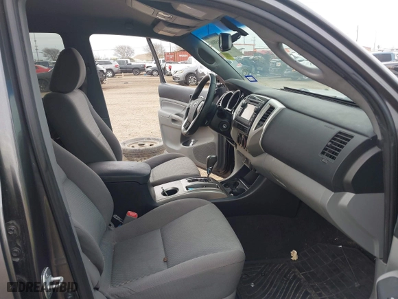 2013 Toyota Tacoma PreRunner with VIN 5TFJU4GN4DX039706, listed as a IAAI auction lot 41465806 with 126,322 mi miles. Bid and sale history available at carsss.com. Image 5.