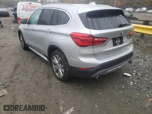 2017 BMW X1 xDrive28i with VIN WBXHT3Z34H4A64917, listed as a Copart auction lot 64486852 with 42,802 mi miles. Bid and sale history available at carsss.com. Image 3.