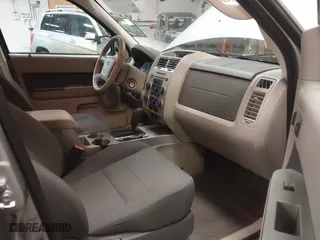 2010 Ford Escape XLT with VIN 1FMCU0DG5AKB02811, listed as a IAAI auction lot 41749335 with 103,071 mi miles. Bid and sale history available at carsss.com. Image 5.