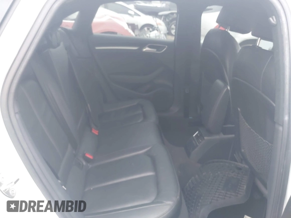 2019 Audi A3 Premium z VIN WAUAUGFF5K1014435, wystawiony jako IAAI lot #40952640 z przebiegiem 61 525 mil mil oraz . Historia ofert i sprzedaży dostępna na DreamBid. Obrazek 8.