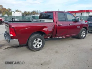 2017 Ram 1500 SLT z VIN 1C6RR6GG8HS747159, wystawiony jako IAAI lot #40783594 z przebiegiem 184 719 mil mil oraz . Historia ofert i sprzedaży dostępna na DreamBid. Obrazek 4.