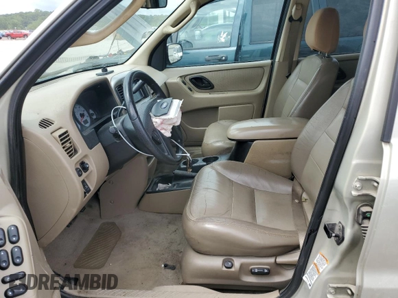 2003 Ford Escape XLT Popular with VIN 1FMCU03113KD48108, listed as a Copart auction lot 60978095 with 201,604 mi miles and Salvage title. Bid and sale history available at DreamBid. Image 7.