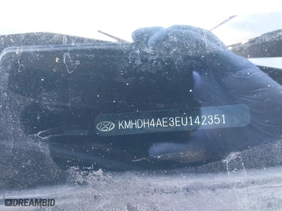 2014 Hyundai Elantra SE with VIN KMHDH4AE3EU142351, listed as a IAAI auction lot 41751974 with 144,139 mi miles. Bid and sale history available at carsss.com. Image 9.