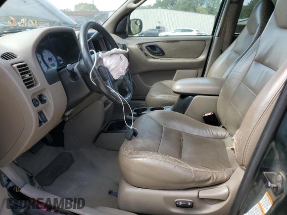 2001 Ford Escape XLT with VIN 1FMCU04181KF62444, listed as a Copart auction lot 55272615 with 265,129 mi miles and Salvage title. Bid and sale history available at DreamBid. Image 7.