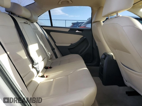 2011 Volkswagen Jetta Sedan SE w/Convenience & Sunroof PZEV with VIN 3VWDZ7AJ5BM392171, listed as a Copart auction lot 43759365 with 170,328 mi miles and Salvage Title. Bid and sale history available at carsss.com. Image 10.