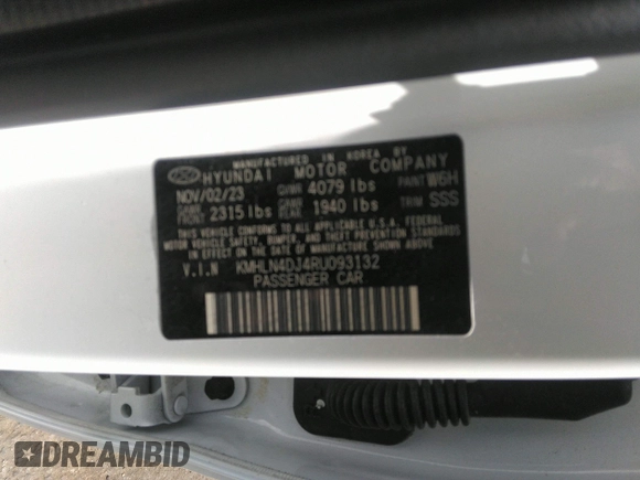2024 Hyundai Elantra Limited z VIN KMHLN4DJ4RU093132, wystawiony jako IAAI lot #41960097 z przebiegiem 8 445 mil mil oraz . Historia ofert i sprzedaży dostępna na DreamBid. Obrazek 9.