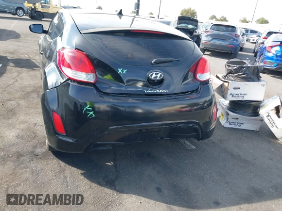 2016 Hyundai Veloster z VIN KMHTC6AD8GU251095, wystawiony jako IAAI lot #41598280 z przebiegiem 119 099 mil mil oraz . Historia ofert i sprzedaży dostępna na DreamBid. Obrazek 6.