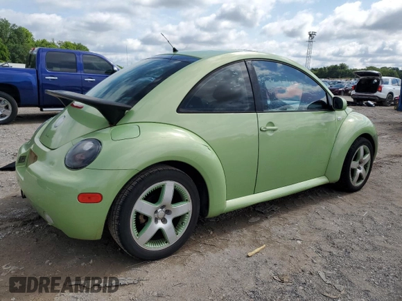 2003 Volkswagen Beetle GLS with VIN 3VWCD21C83M407178, listed as a Copart auction lot 58557825 with 207,594 mi miles and Salvage title. Bid and sale history available at DreamBid. Image 3.