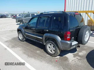 2006 Jeep Liberty Sport z VIN 1J4GL48K66W148415, wystawiony jako IAAI lot #42197223 z przebiegiem Nie podano mil oraz . Historia ofert i sprzedaży dostępna na DreamBid. Obrazek 3.