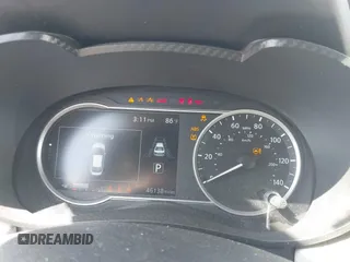 2022 Nissan Versa SV z VIN 3N1CN8EV4NL839437, wystawiony jako IAAI lot #42020629 z przebiegiem 46 138 mil mil oraz . Historia ofert i sprzedaży dostępna na DreamBid. Obrazek 7.
