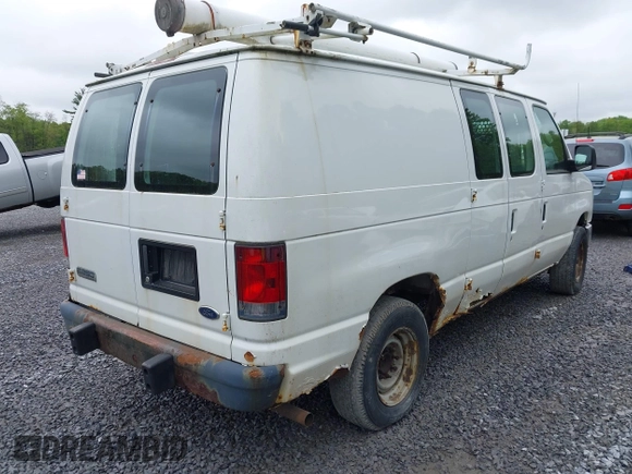 2008 Ford Econoline Cargo Commercial z VIN 1FTNE24W08DB01917, wystawiony jako IAAI lot #42326330 z przebiegiem 140 956 mil mil oraz . Historia ofert i sprzedaży dostępna na DreamBid. Obrazek 4.