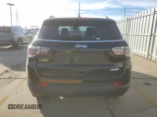 2022 Jeep Compass Latitude with VIN 3C4NJCBB4NT113558, listed as a Copart auction lot 79812584 with 39,636 mi miles and Salvage Title. Bid and sale history available at carsss.com. Image 6.