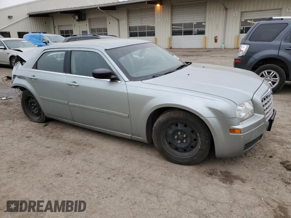 2006 Chrysler 300 with VIN 2C3KA43R96H484072, listed as a Copart auction lot 45099985 with 0 mi miles and Salvage Title. Bid and sale history available at carsss.com. Image 4.