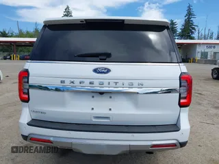 2024 Ford Expedition Limited с VIN 1FMJU2A88REA35566, выставлен на аукционе IAAI как лот 42478954 с пробегом 31 932 миль миль и . История ставок и продаж доступна на DreamBid. Изображение 16.