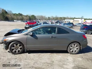 2007 Honda Civic Cpe LX with VIN 2HGFG12617H507803, listed as a IAAI auction lot 41854467 with 207,794 mi miles. Bid and sale history available at carsss.com. Image 14.