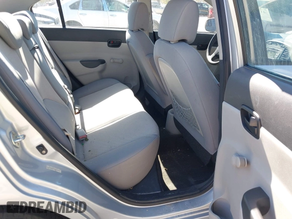 2010 Hyundai Accent GLS с VIN KMHCN4ACXAU415041, выставлен на аукционе IAAI как лот 41754699 с пробегом 180 502 миль миль и . История ставок и продаж доступна на DreamBid. Изображение 8.
