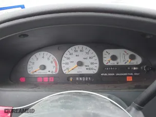 2000 Mercury Villager Sport with VIN 4M2XV12T6YDJ17027, listed as a IAAI auction lot 41498641 with 231,573 mi miles. Bid and sale history available at carsss.com. Image 7.