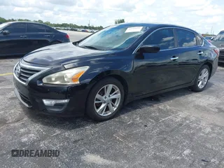 2013 Nissan Altima SV with VIN 1N4AL3AP8DC137173, listed as a IAAI auction lot 42716255 with 121,387 mi miles and . Bid and sale history available at DreamBid. Image 2.