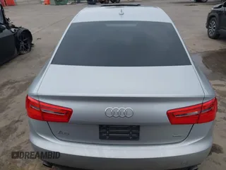 2015 Audi A6 Premium Plus z VIN WAUGFAFC8FN032627, wystawiony jako IAAI lot #41270302 z przebiegiem 82 104 mil mil oraz . Historia ofert i sprzedaży dostępna na DreamBid. Obrazek 16.