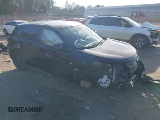 2023 Mitsubishi Outlander ES z VIN JA4ARUAU6PU004151, wystawiony jako IAAI lot #41739579 z przebiegiem 39 948 mil mil oraz . Historia ofert i sprzedaży dostępna na DreamBid. Obrazek 1.