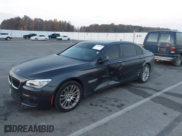 2014 BMW 7 Series ALPINA B7 with VIN WBAYE8C58ED136240, listed as a IAAI auction lot 40701912 with 116,246 mi miles. Bid and sale history available at carsss.com. Image 17.